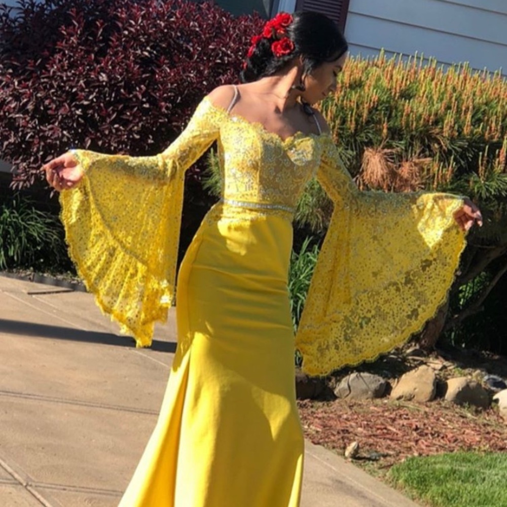 Prom dress